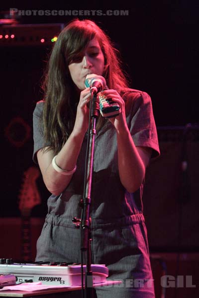 KOKO VON NAPOO - 2007-11-08 - PARIS - La Cigale - Clara Villegas